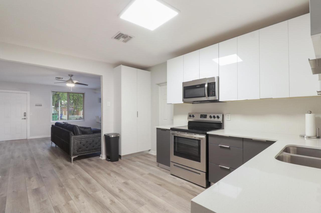 Spacious And Luxurious Home Centrally Located Between Miami And Ft. Lauderdale Мирамар Экстерьер фото