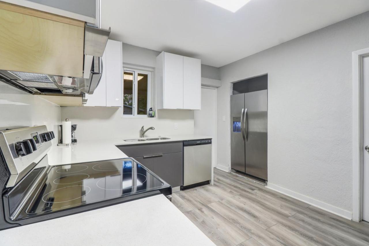 Spacious And Luxurious Home Centrally Located Between Miami And Ft. Lauderdale Мирамар Экстерьер фото